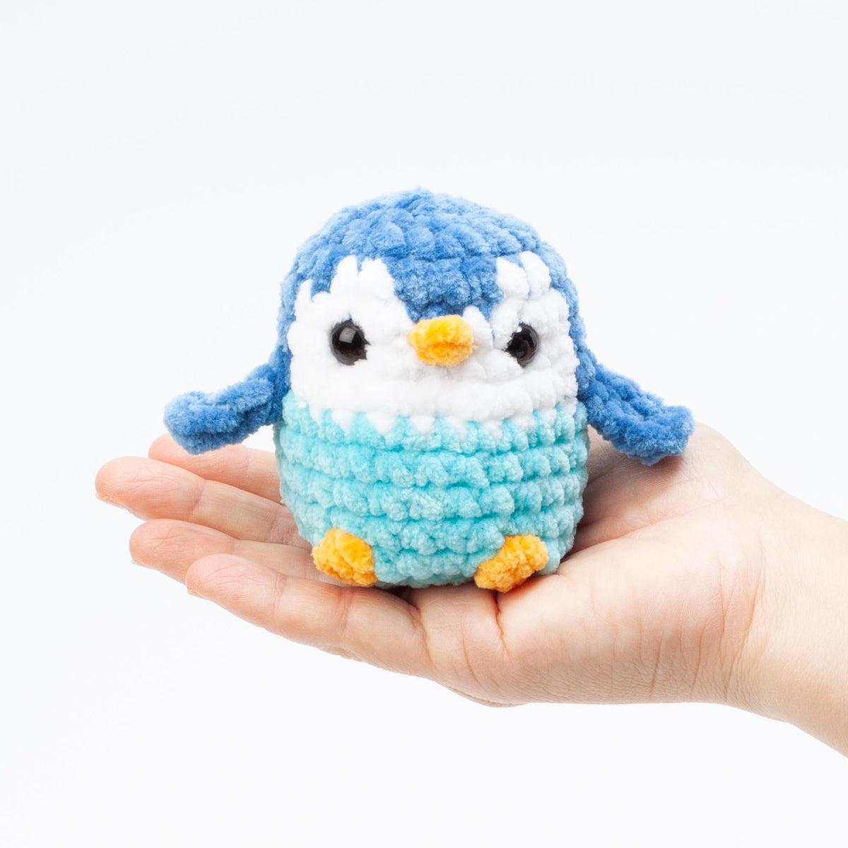No Sew Penguin Amigurumi Crochet Pattern, fast and easy plush toy tutorial