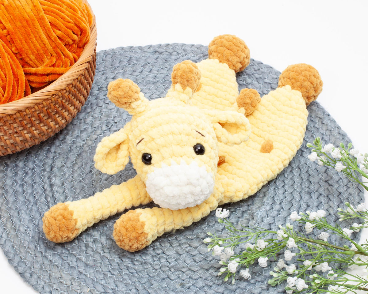 Crochet giraffe snuggler pattern, giraffe lovey crochet pattern, comforter toy, baby security blanket