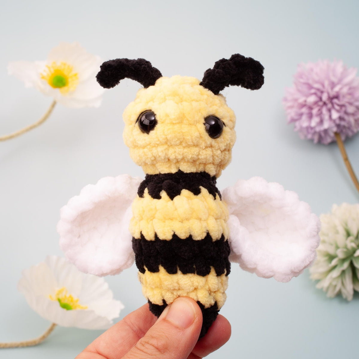 No Sew Bee Crochet Pattern, Beginner Amigurumi PDF Tutorial, Fast and Easy Plushie