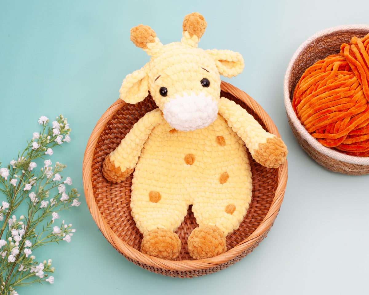 Crochet giraffe snuggler pattern, giraffe lovey crochet pattern, comforter toy, baby security blanket