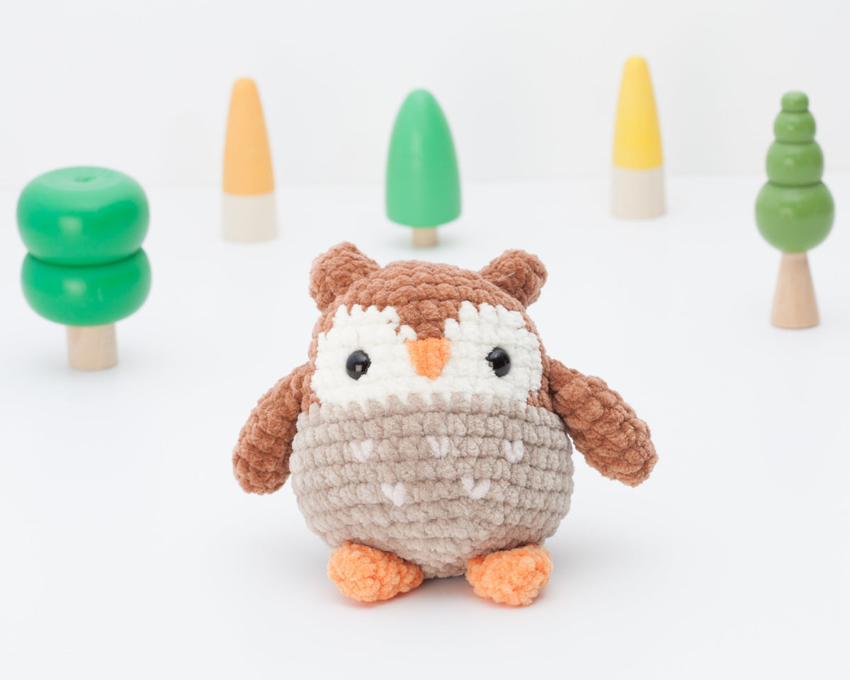 Plush owl crochet pattern, chunky mini owl amigurumi pattern, chubby plushie, PDF
