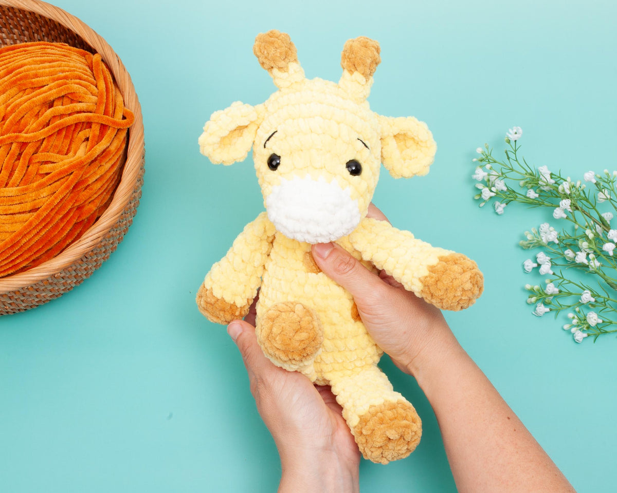 Crochet Giraffe Pattern – Amigurumi Plushie – Digital PDF Crochet Tutorial