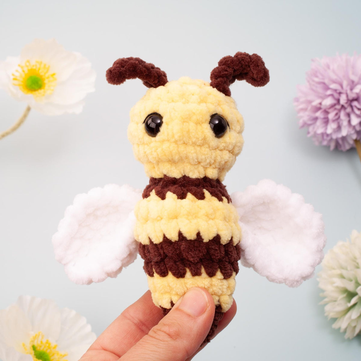 No Sew Bee Crochet Pattern, Beginner Amigurumi PDF Tutorial, Fast and Easy Plushie