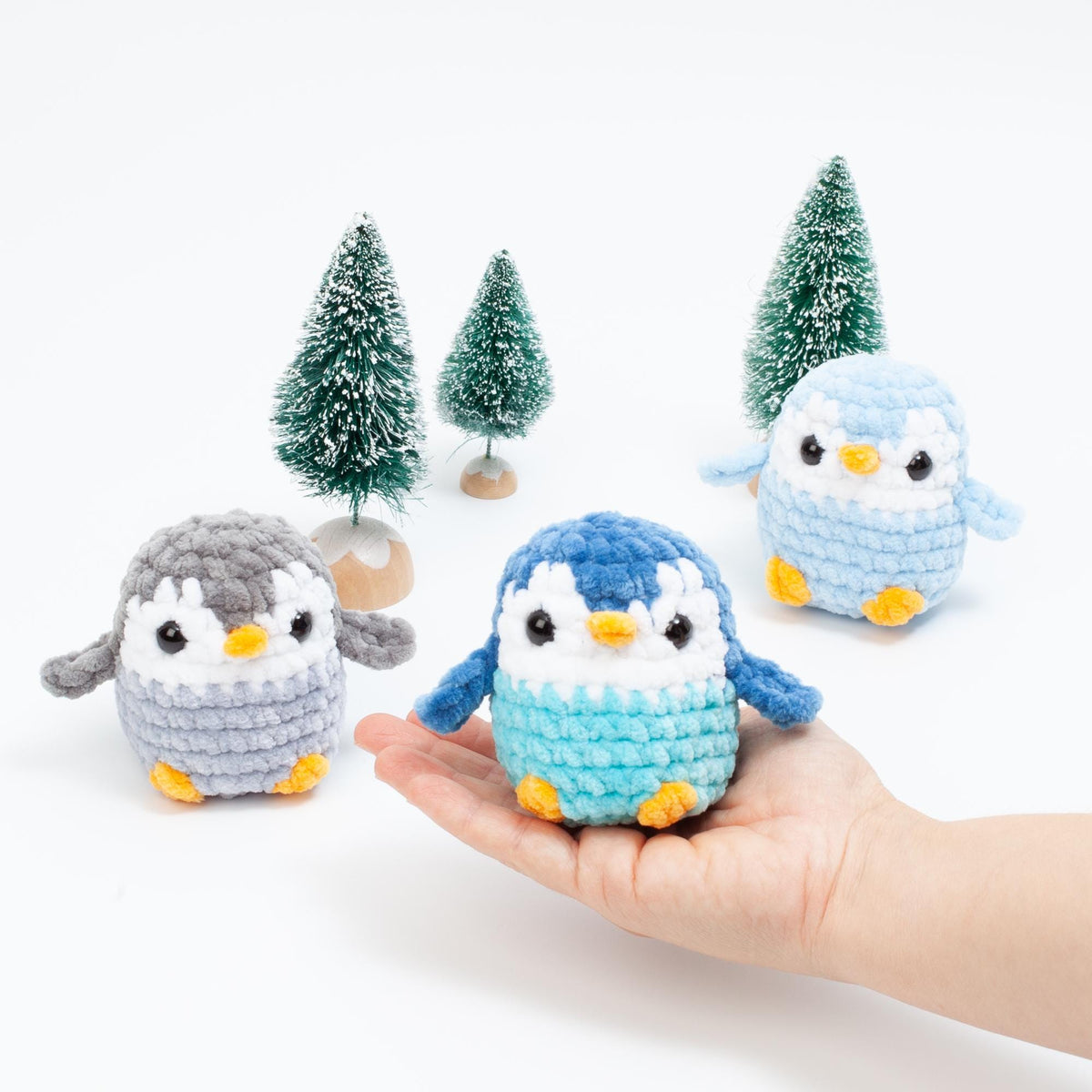 No Sew Penguin Amigurumi Crochet Pattern, fast and easy plush toy tutorial